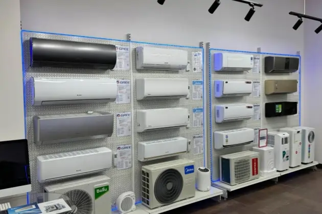 В магазине партнере мы представили всю актуальную линейку моделей Midea и Centek В магазине партнере мы представили всю актуальную линейку моделей Midea и Centek